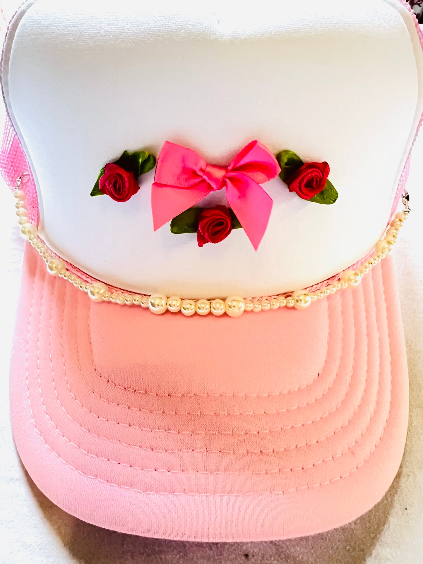 Pearl Trucker Hat Chain