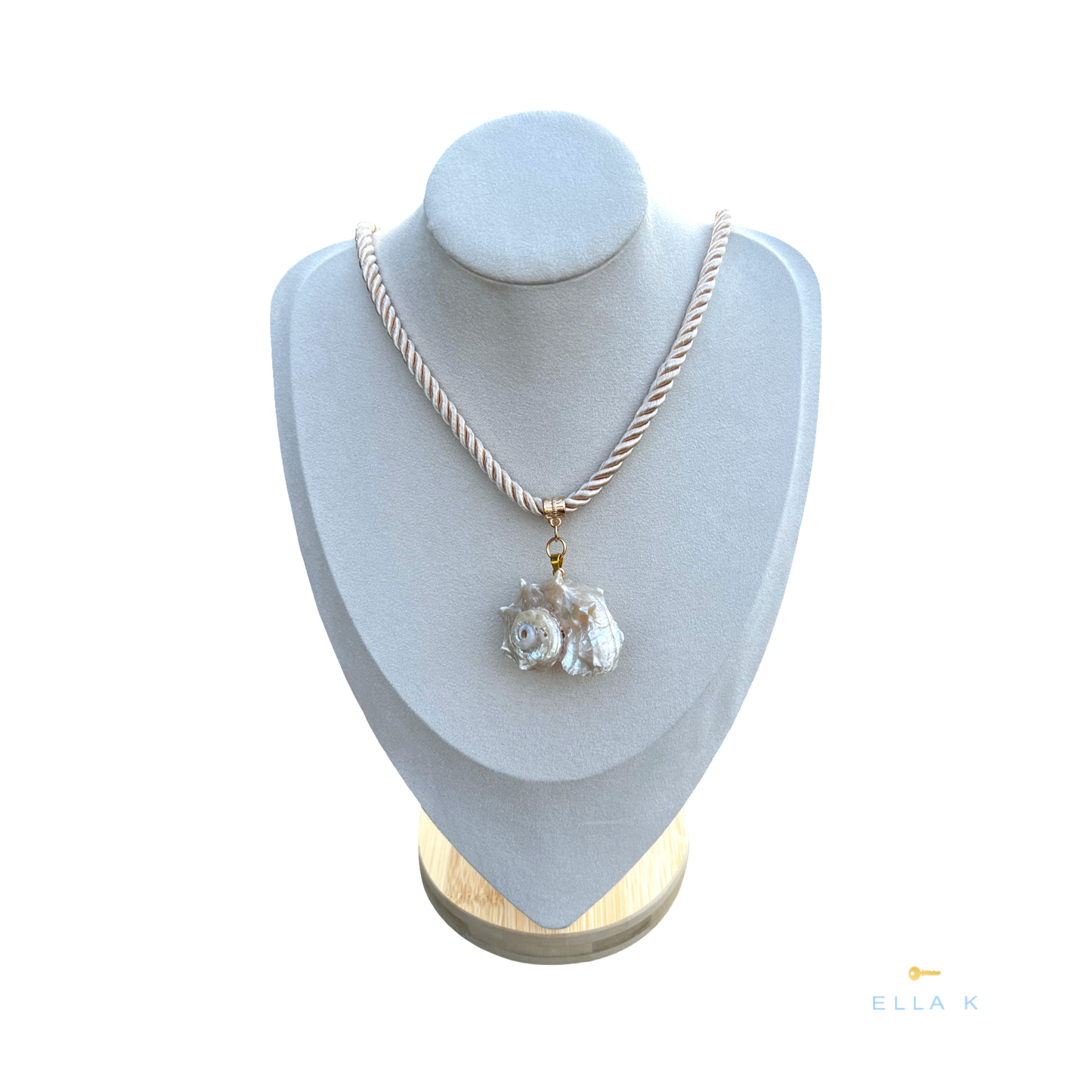 Pearl Tide Conch Necklace